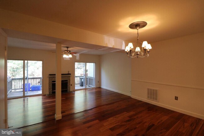 Foto del edificio - 25 Wheatfield Ct