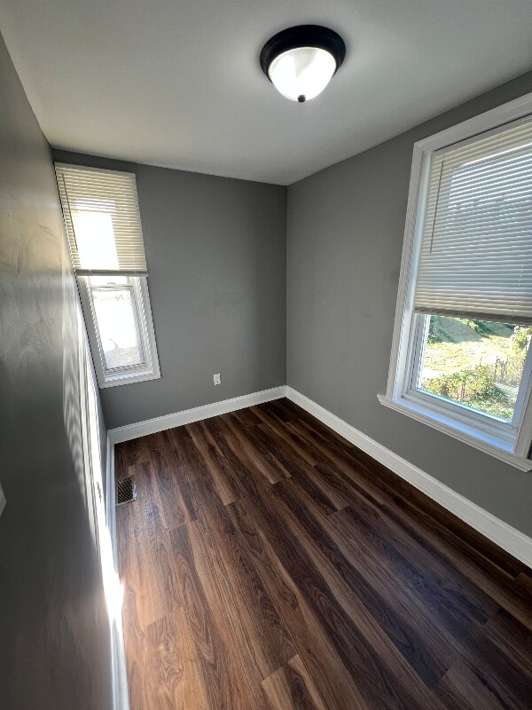 Photo - 547 High St Townhome