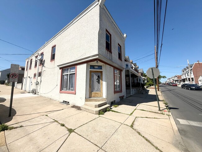 Building Photo - 1201 Arch St