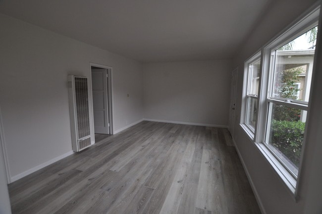 Building Photo - 414 N Glenwood Pl