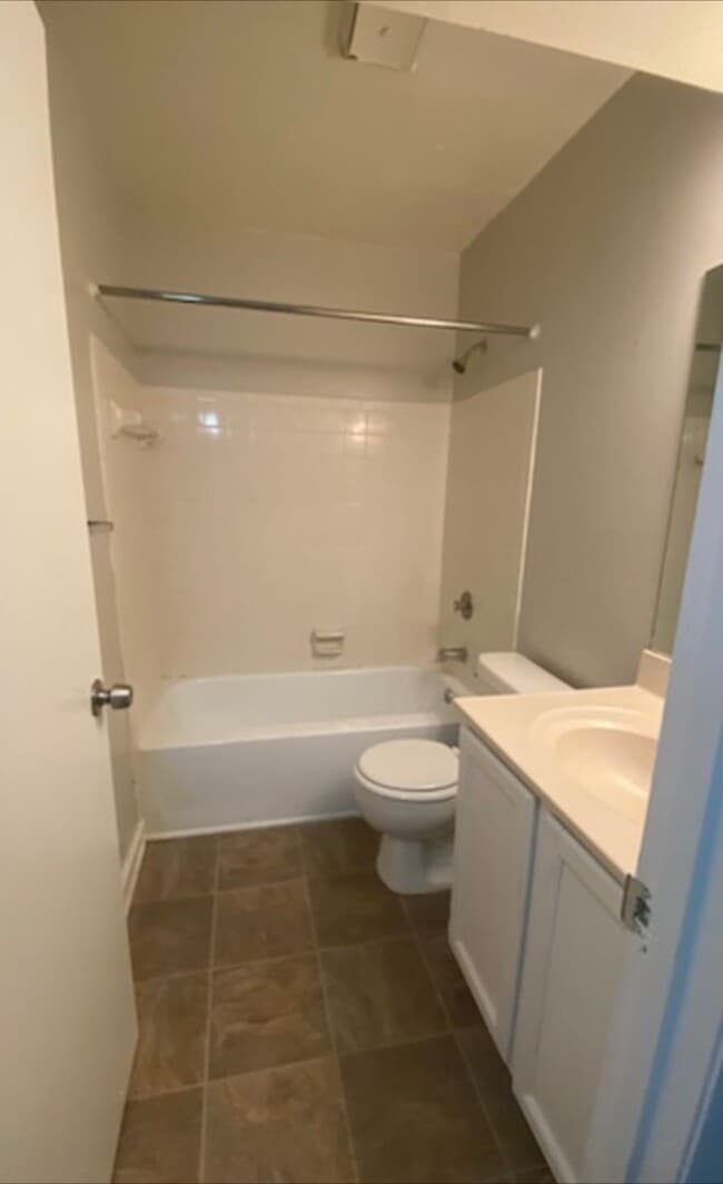 Building Photo - 133 Orchard Trace Ln