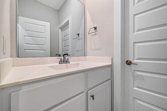 Building Photo - 151 Nightshade St