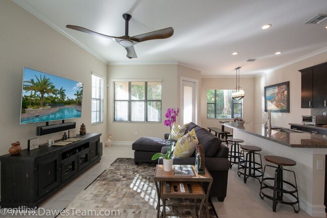 Building Photo - 3 br, 2.5 bath Townhome - 143 SW 127th Ter