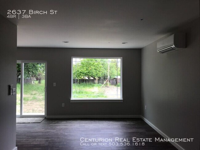 Building Photo - 2637 Birch St