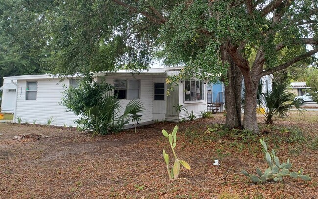 Building Photo - 1721 Timber Ridge Cir