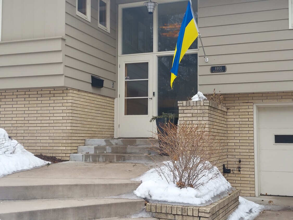 4401 Avondale Road - 4401 Avondale Rd