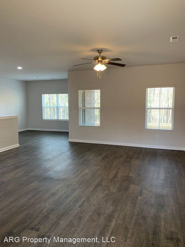 Building Photo - 3 br, 2.5 bath House - 2141 Kilpatrick Lane