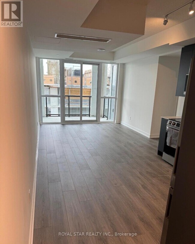 Photo du bâtiment - 225 Malta Ave.