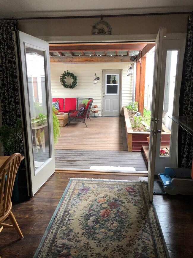 Foto del edificio - Fabulous Townhouse with lots of charm!