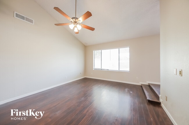 Foto del edificio - 16814 N 34th Ave