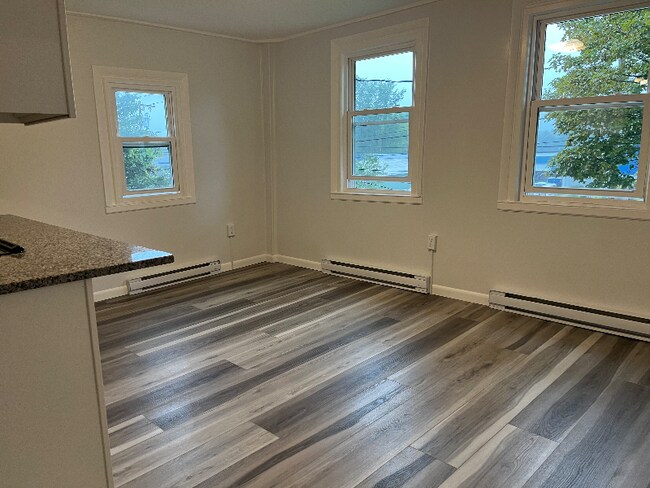 Building Photo - 3548 US-20