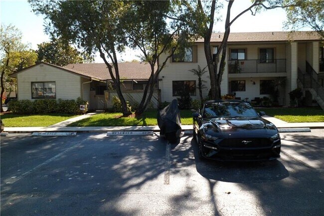 Building Photo - 9808 NW 36th St