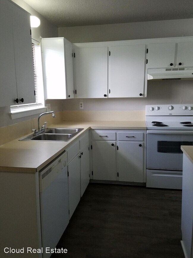 Foto del edificio - 3 br, 2 bath House - 1015 Jackie Jo Lane