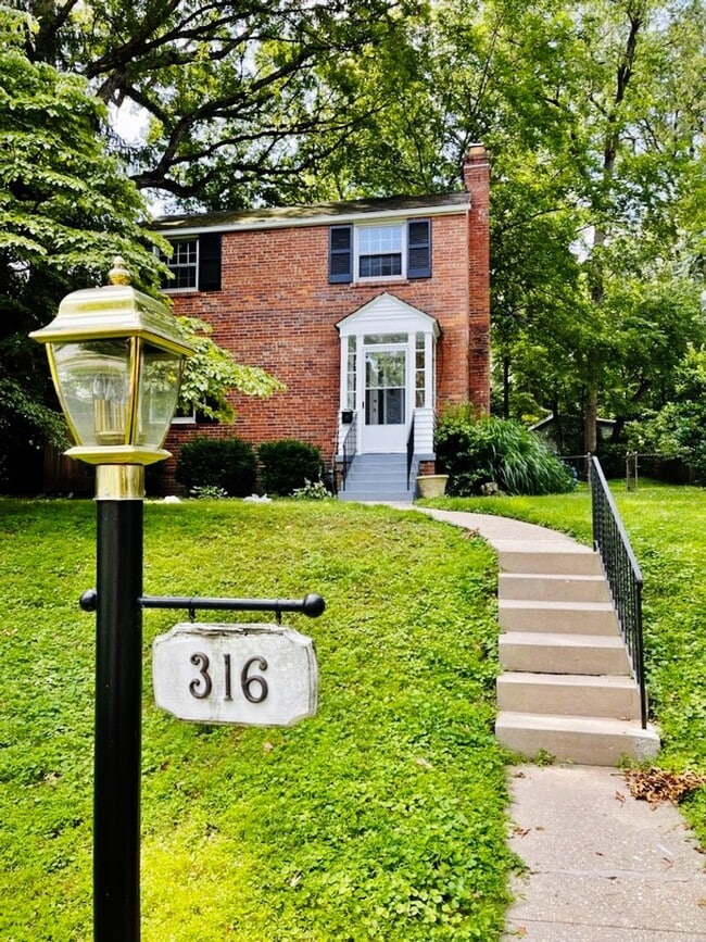 Photo - 3 Bedroom in Woodmoor available ASAP!! House