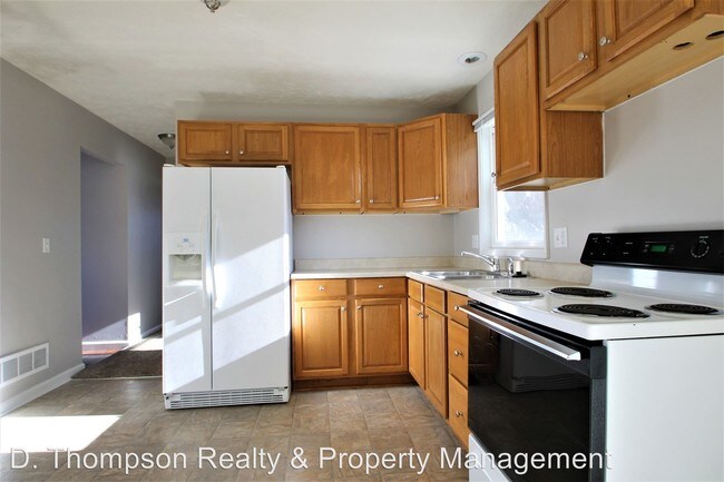 Building Photo - 3 br, 1.5 bath House - 12627 C STREET