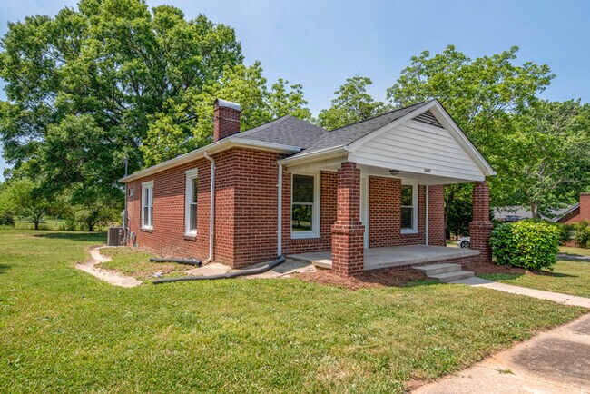 Building Photo - 6045 NC-152
