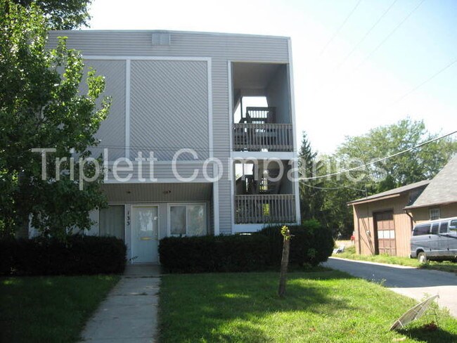 Building Photo - 133 Beedle Dr