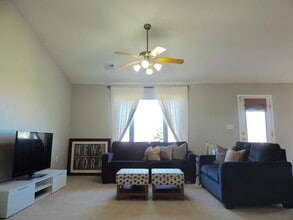 Building Photo - 2720 Brookville Dr