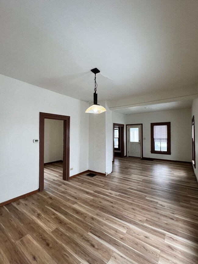 Foto del edificio - Spacious 2-Bedroom, 1-Bath Single Family House