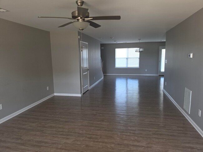 Building Photo - 2601 Hailey Rose Way