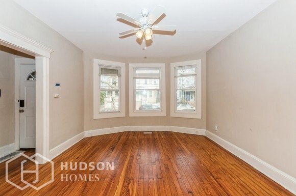 Building Photo - 295 Ege Ave