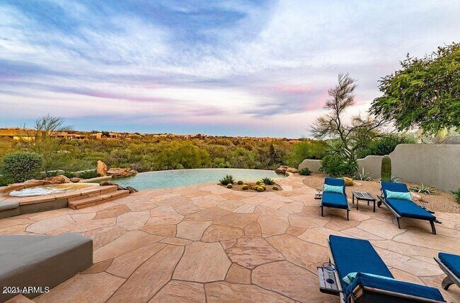 Foto del edificio - 10418 E Groundcherry Ln