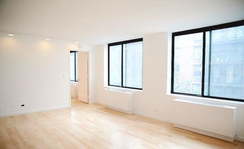 Primary Photo - 323 Greenwich St