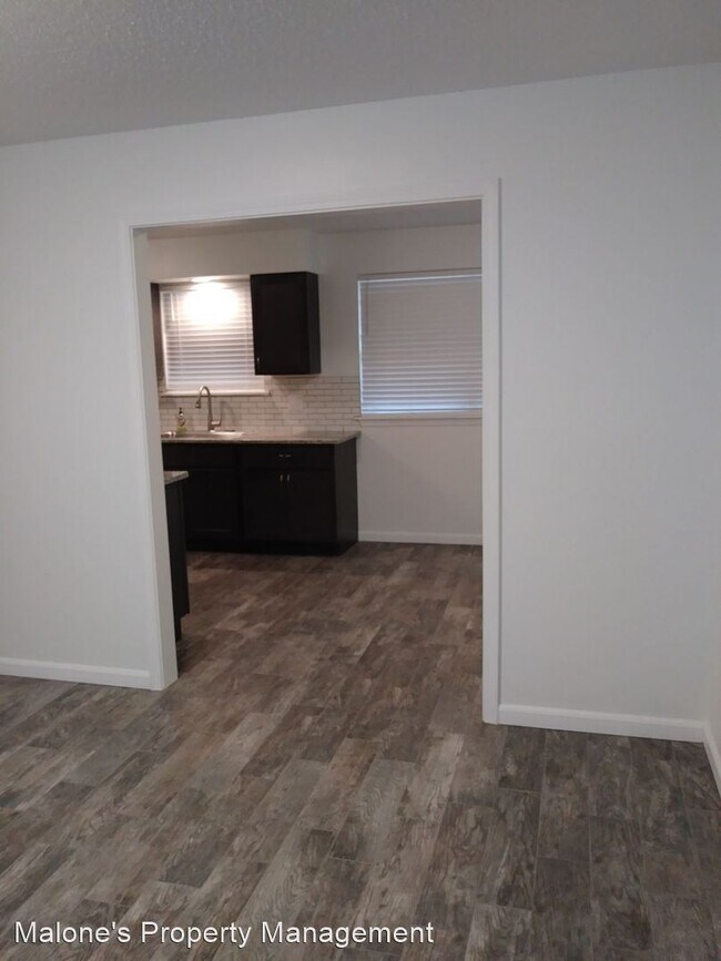 Building Photo - 3 br, 1.5 bath House - 3805 Chetwood Dr.