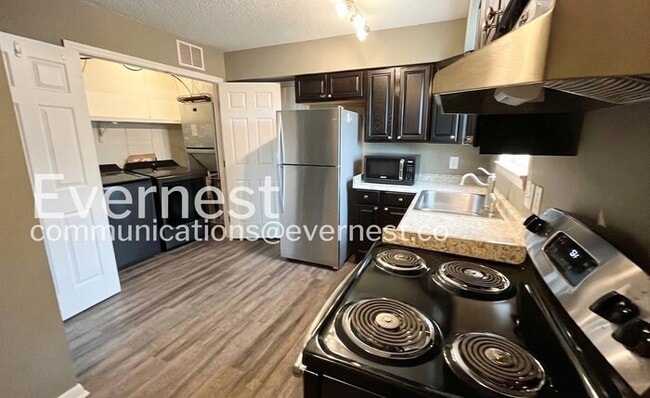 Foto del edificio - 3340 Roadrunner Trail