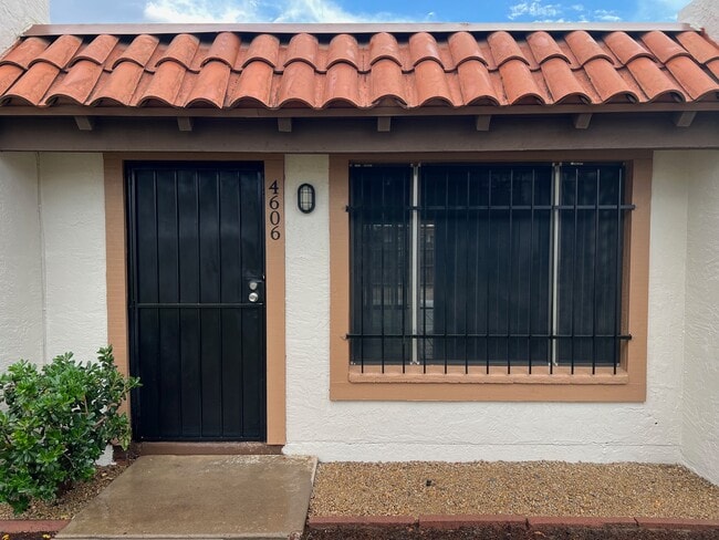 Building Photo - 4606 W Desert Crest Dr Building Photo - 4606 W Desert Crest Dr