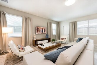 Building Photo - 1696 Moon Valley Dr