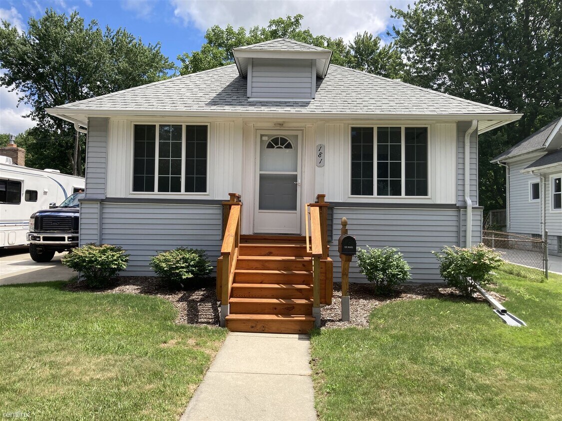 181 Crocker Blvd, Mount Clemens, MI 48043 House Rental in Mount