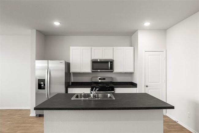 Building Photo - 237 Jackson Dr