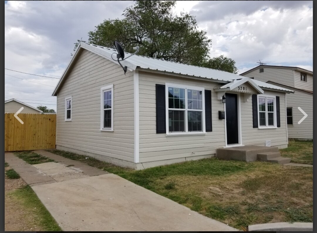Foto principal - 3701 S Washington St