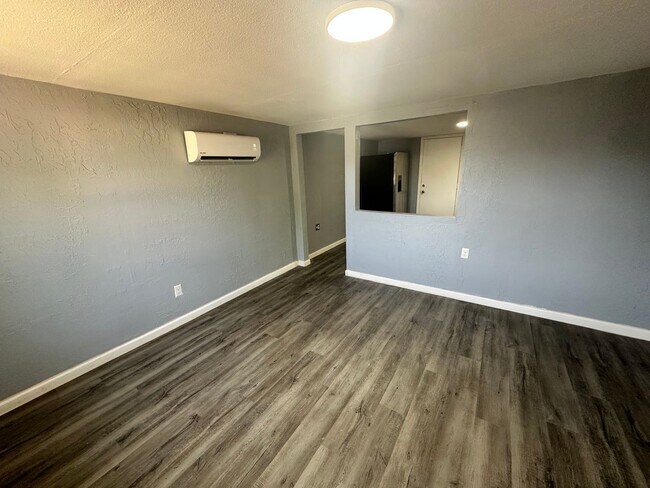 Foto del edificio - 1612 NE 24th St