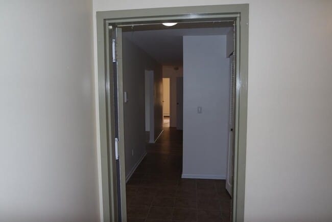 Foto del edificio - 72 Riverview Ct