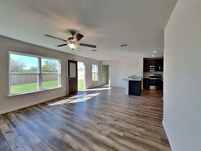 Foto del edificio - 160 Cactus Crk Trl