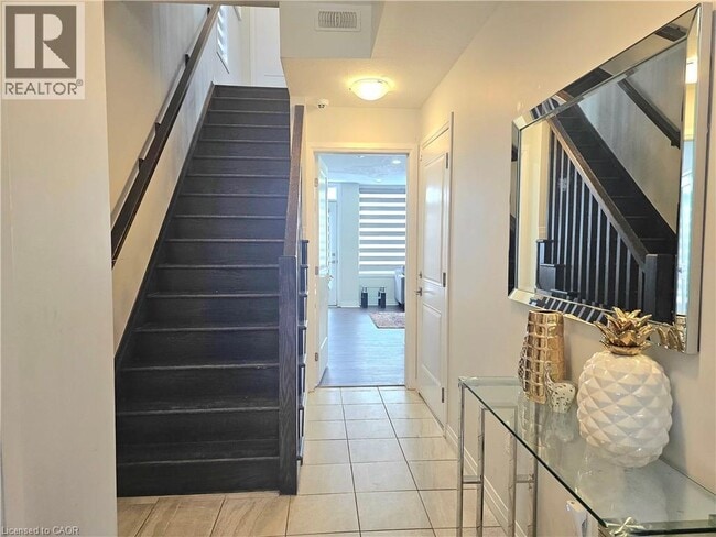 Building Photo - 30 Times Square Blvd