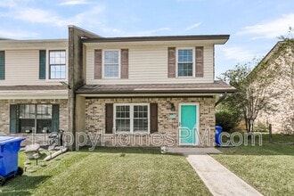 Building Photo - 5737 Dewsbury Ln