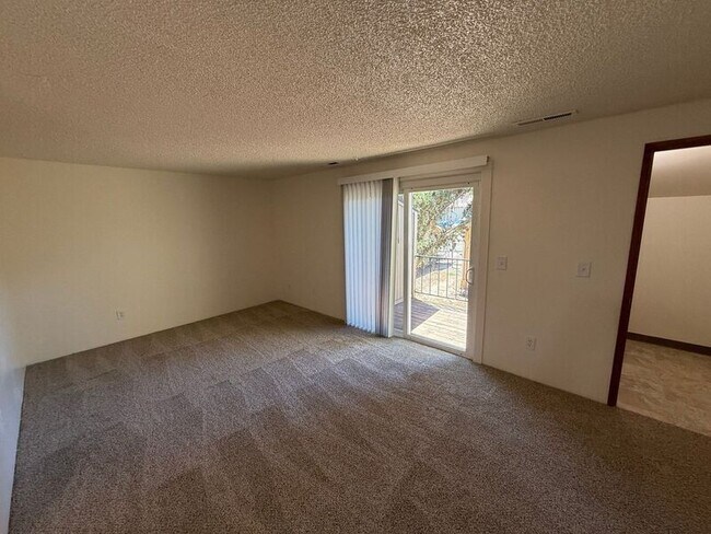 Foto del edificio - 670 Taybin Rd NW
