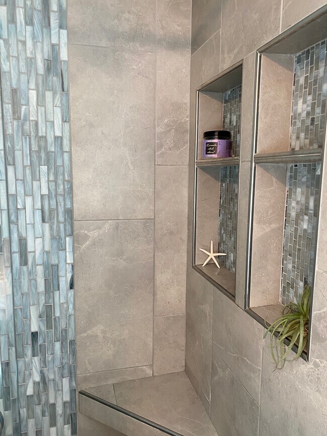 Foto del edificio - 9302 Fermi Ave