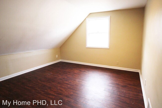 Building Photo - 2840 N 5th St