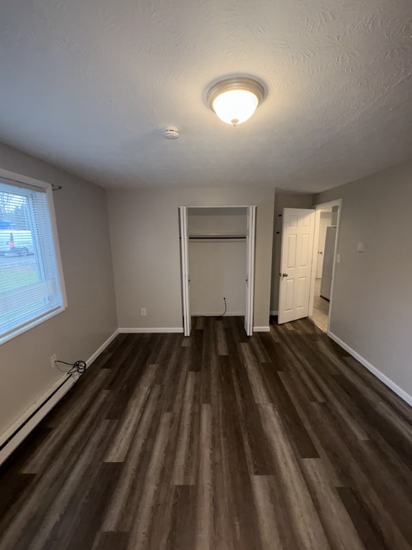 Building Photo - 1837 Faye Rd