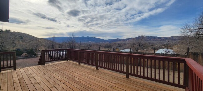 Foto del edificio - 3129 Elizabeth St