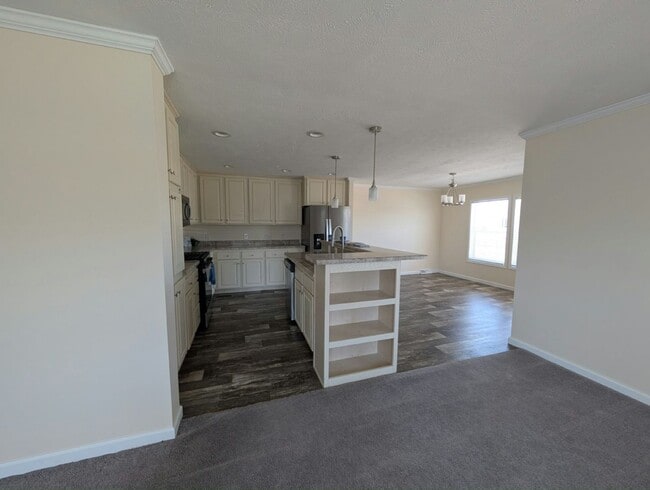 Building Photo - 52545 Elmcrest Ct