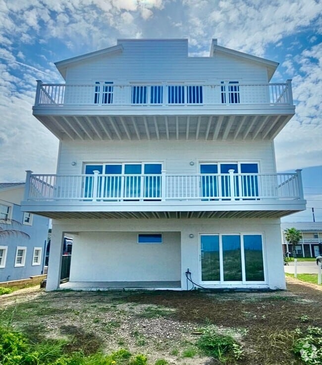 Building Photo - 1088 S Fletcher Ave