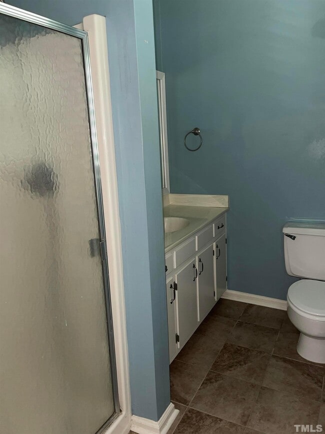 Building Photo - 407 Portsmouth Ct