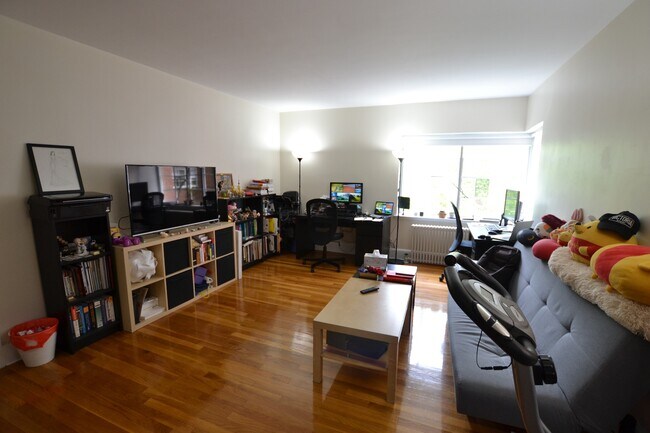 Building Photo - 36 Highland Ave