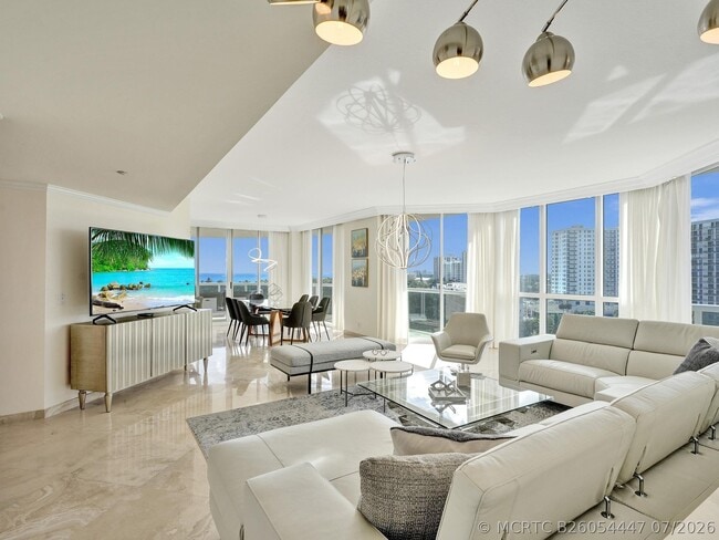 Building Photo - 3100 N Ocean Blvd
