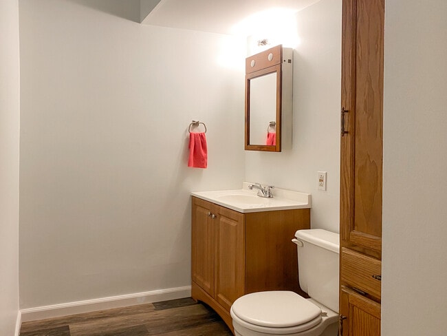 Building Photo - 1214 Vattier Street